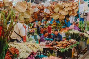 Mercado mexicano de frutas y verduras: los alimentos marcaron la inflación de México en junio 2026, la más baja en 5 años